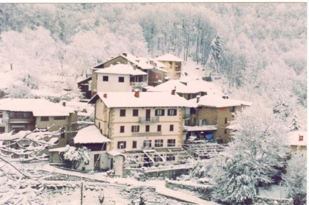 Delzanno Hotell Varallo Exteriör bild